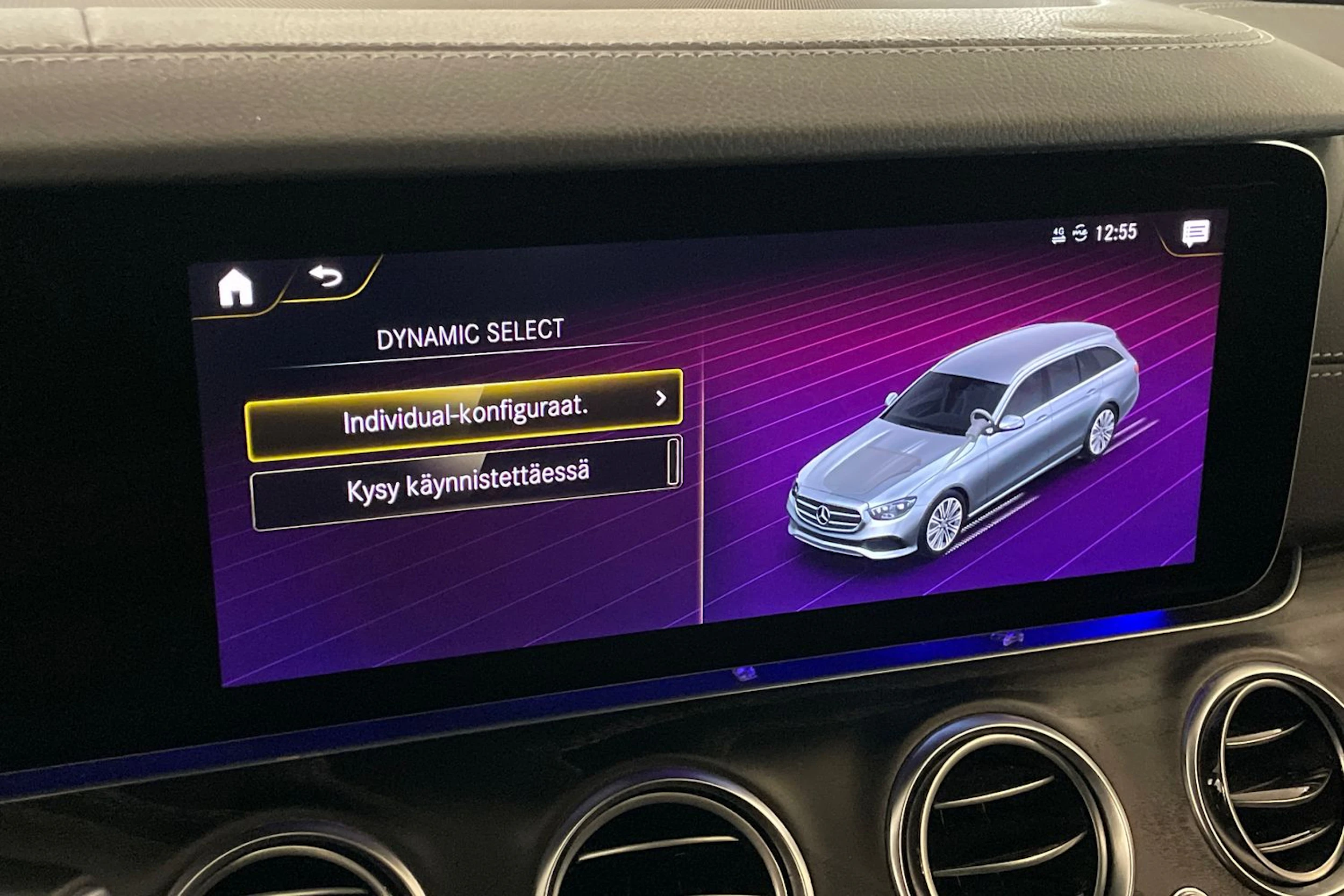Musta Mercedes-Benz E 2023 kuva 23.