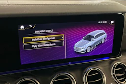 Musta Mercedes-Benz E 2023 kuva 23.