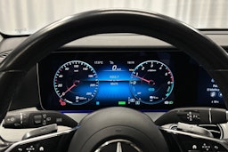 sininen Mercedes-Benz E 2023 kuva 13.