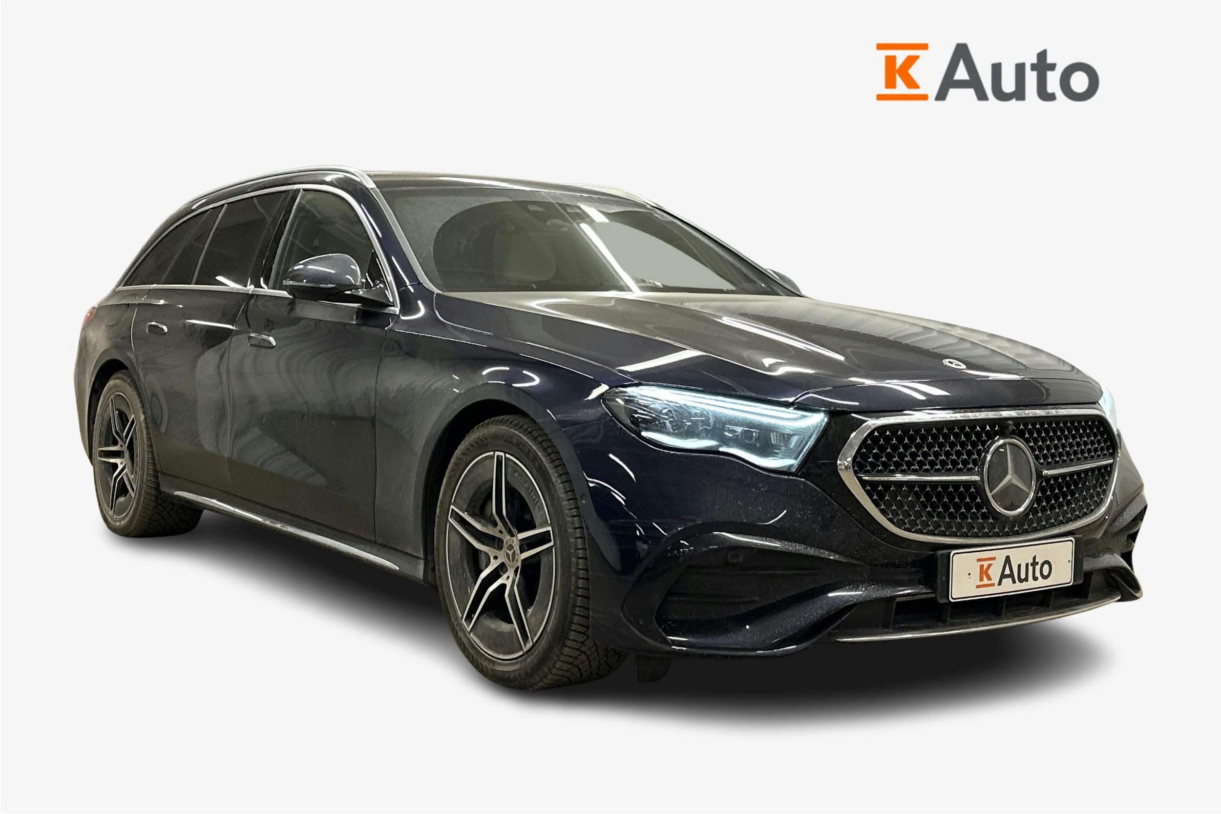 sininen Mercedes-Benz E 2024 kuva 1.