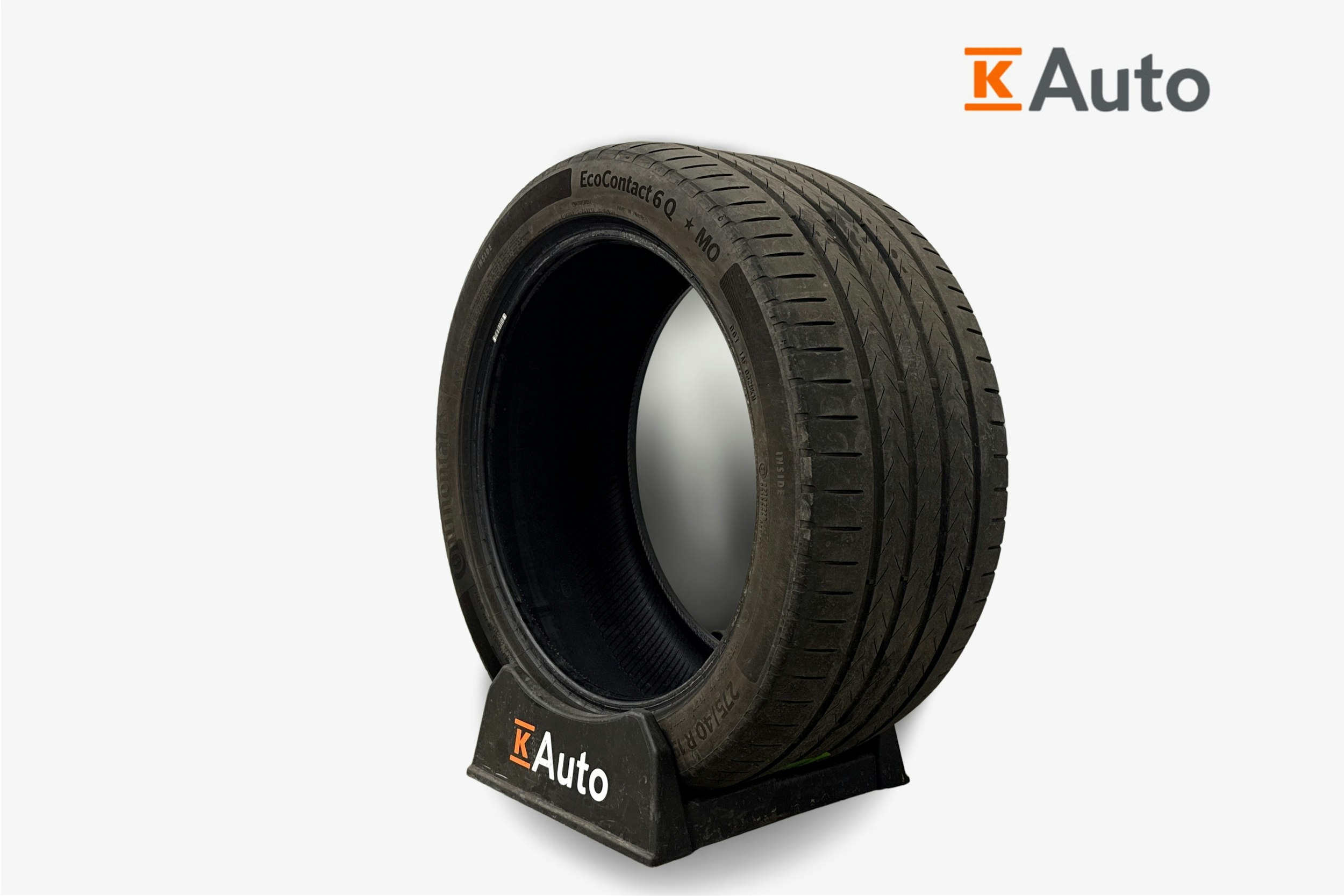 sininen Mercedes-Benz E 2024 kuva 11.