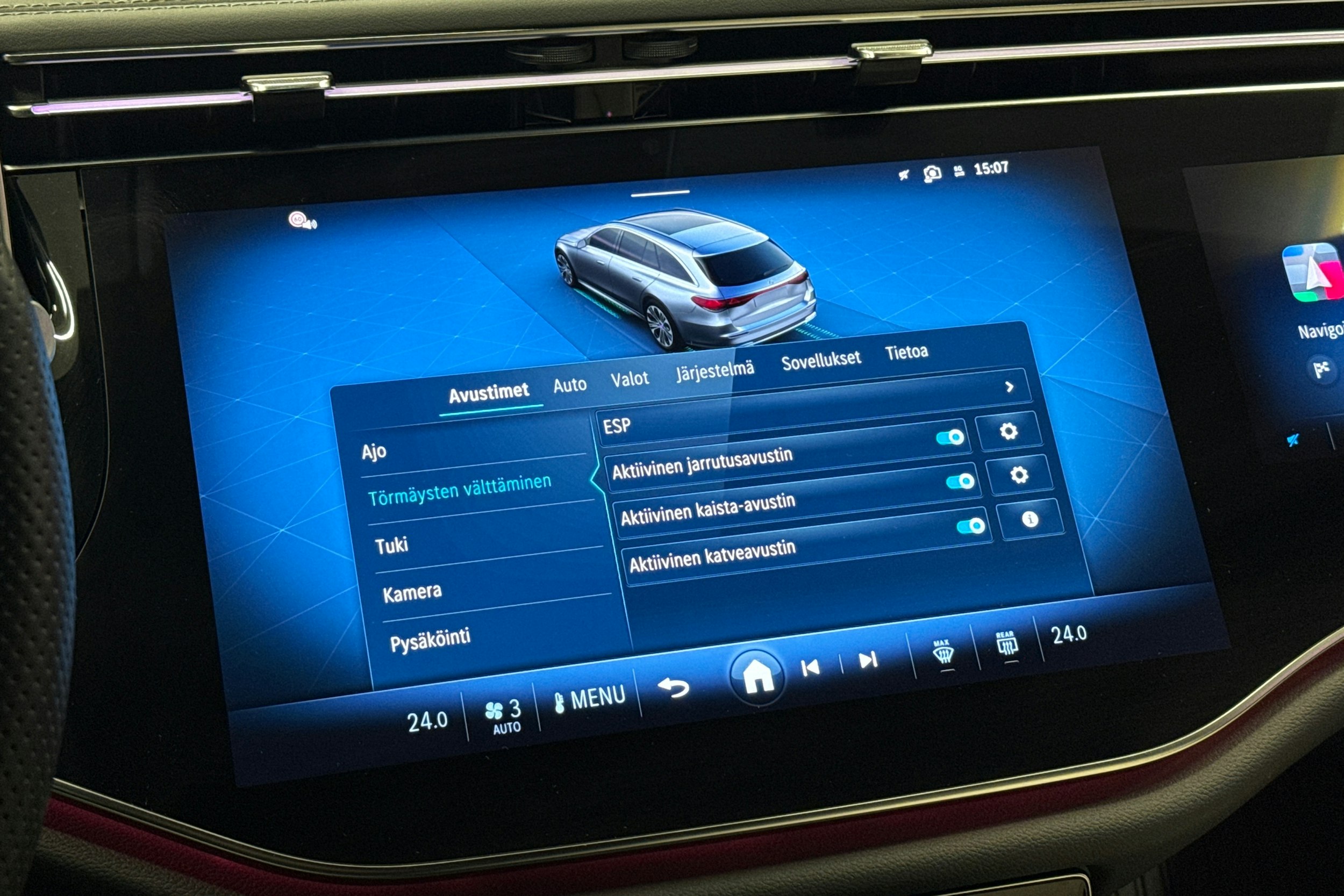 sininen Mercedes-Benz E 2024 kuva 21.