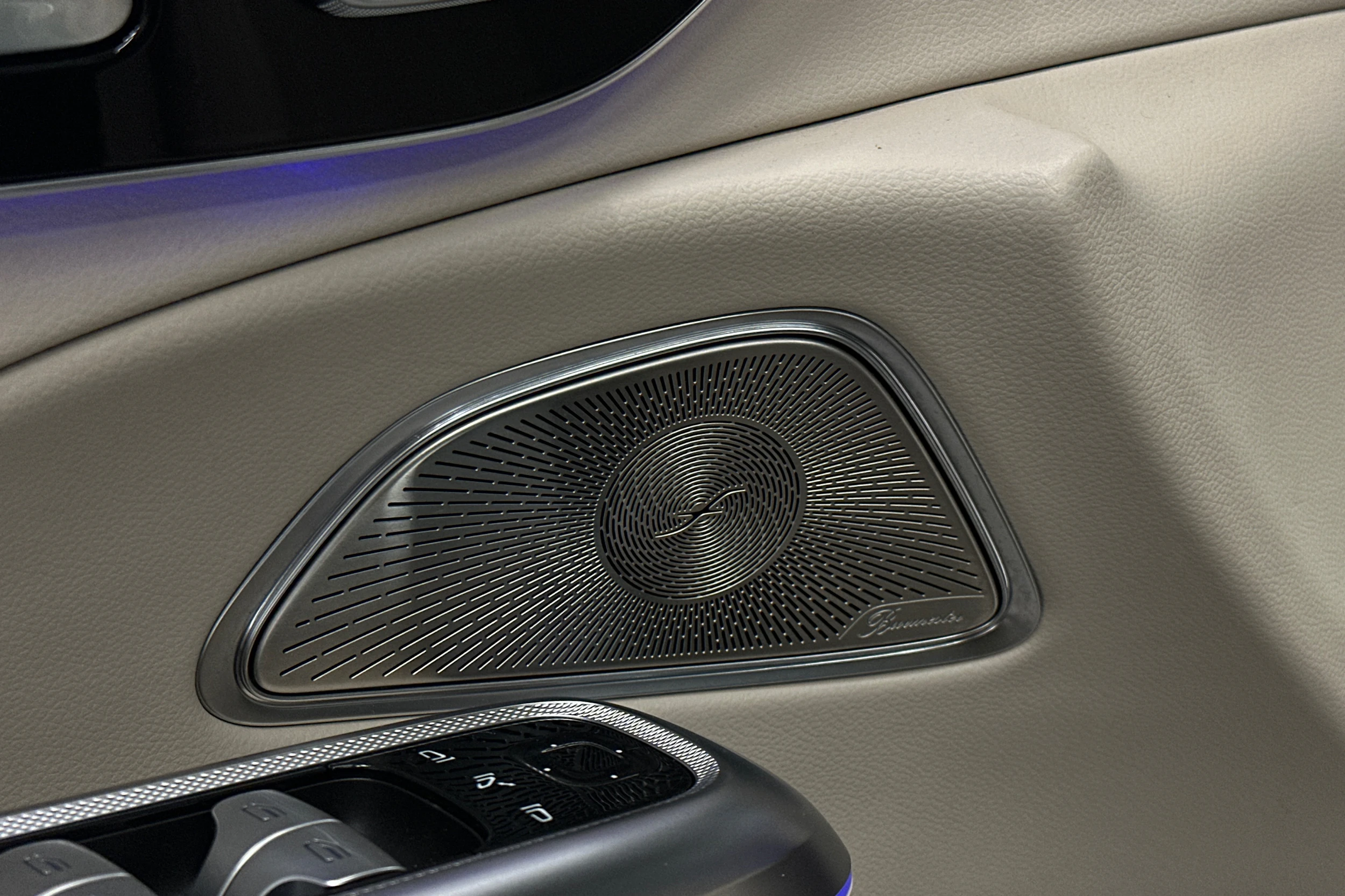 met. hopea Mercedes-Benz E 2024 kuva 26.