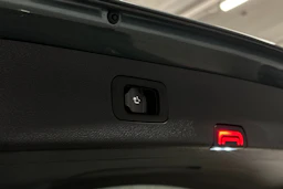 met. hopea Mercedes-Benz E 2024 kuva 31.