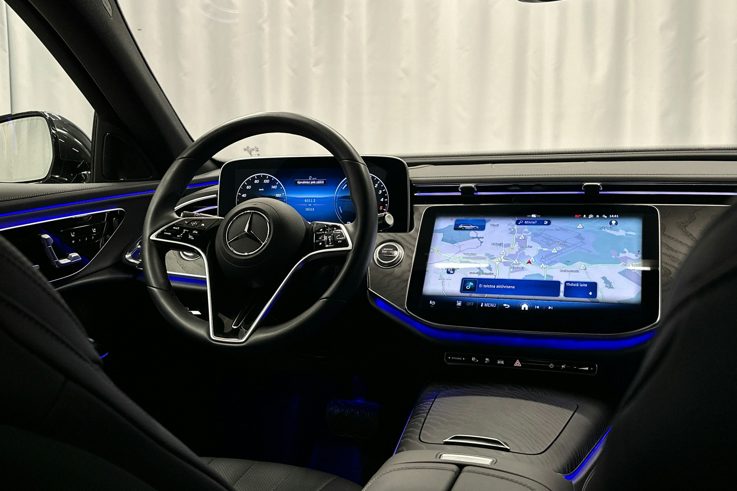 harmaa Mercedes-Benz E 2024 kuva 6.