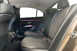 ruskea (beige) Mercedes-Benz E 2024 kuva 8.