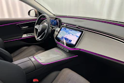 ruskea (beige) Mercedes-Benz E 2024 kuva 12.