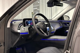 harmaa Mercedes-Benz E 2025 kuva 6.