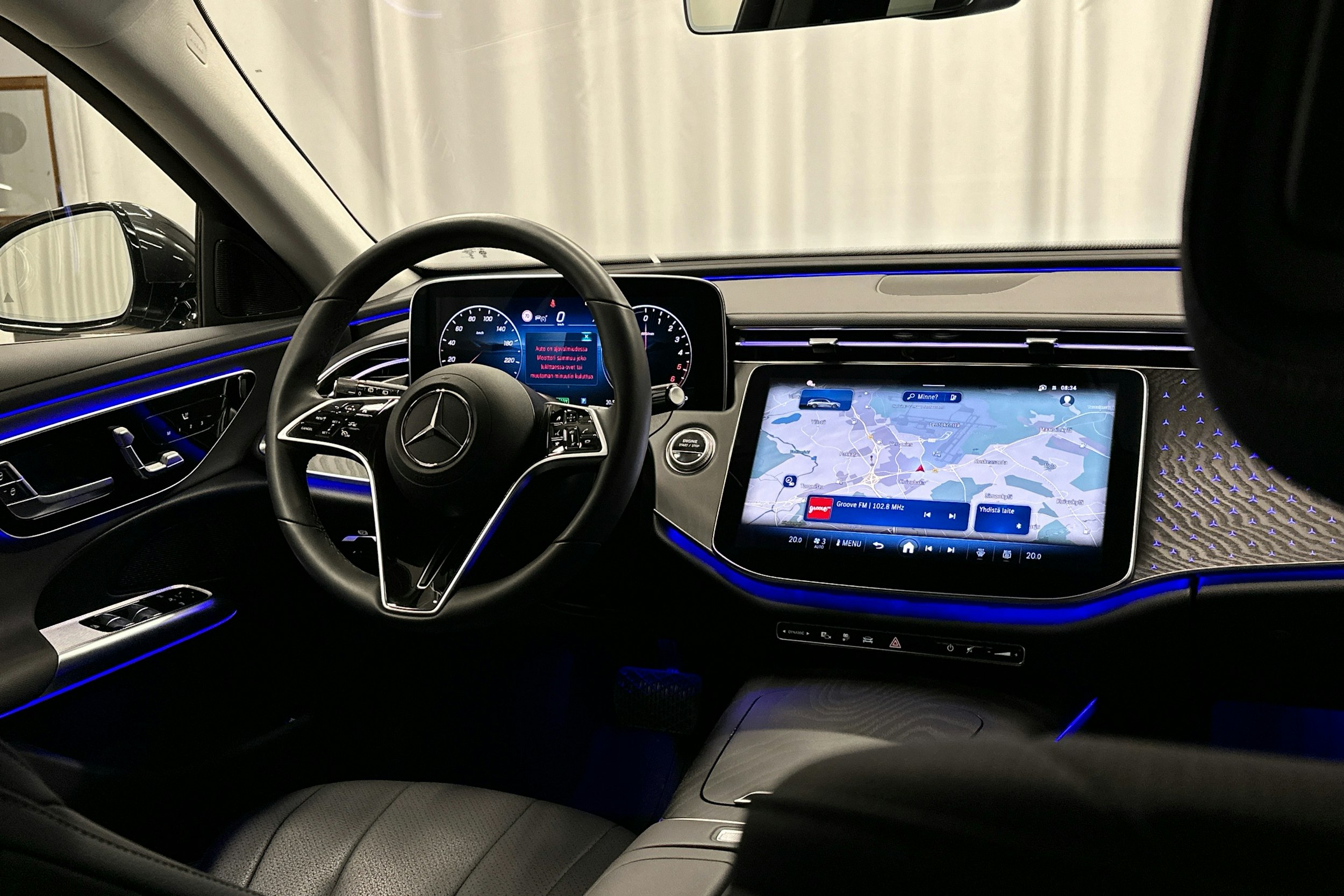 harmaa Mercedes-Benz E 2025 kuva 8.