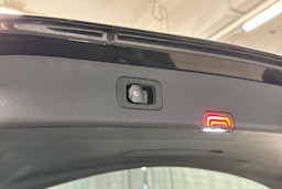 harmaa Mercedes-Benz E 2025 kuva 24.