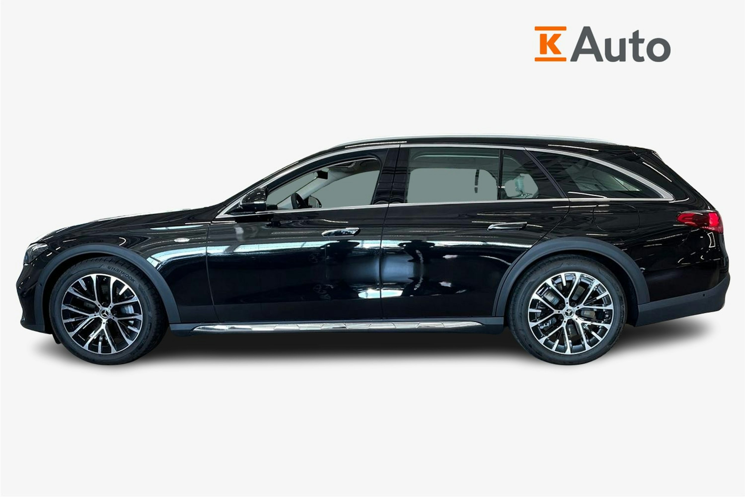 musta Mercedes-Benz E 2025 kuva 6.