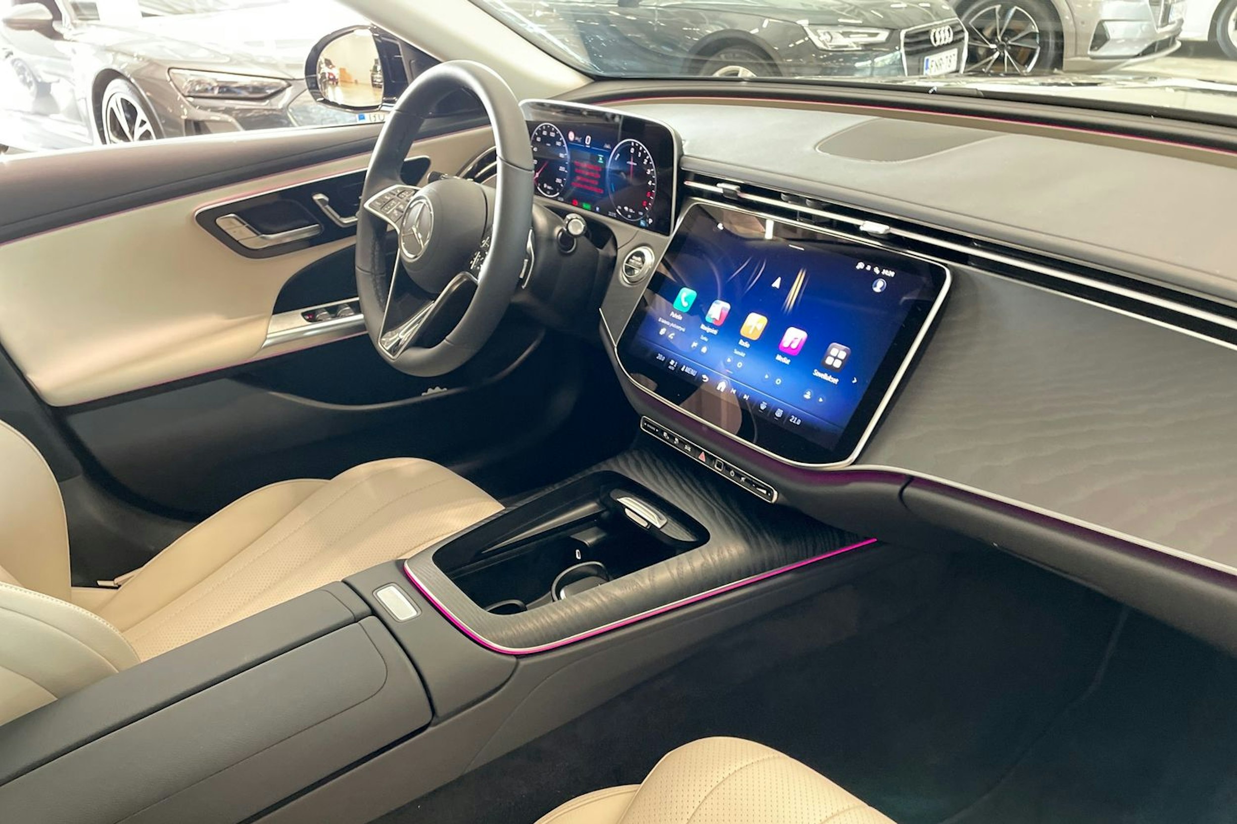 musta Mercedes-Benz E 2025 kuva 15.