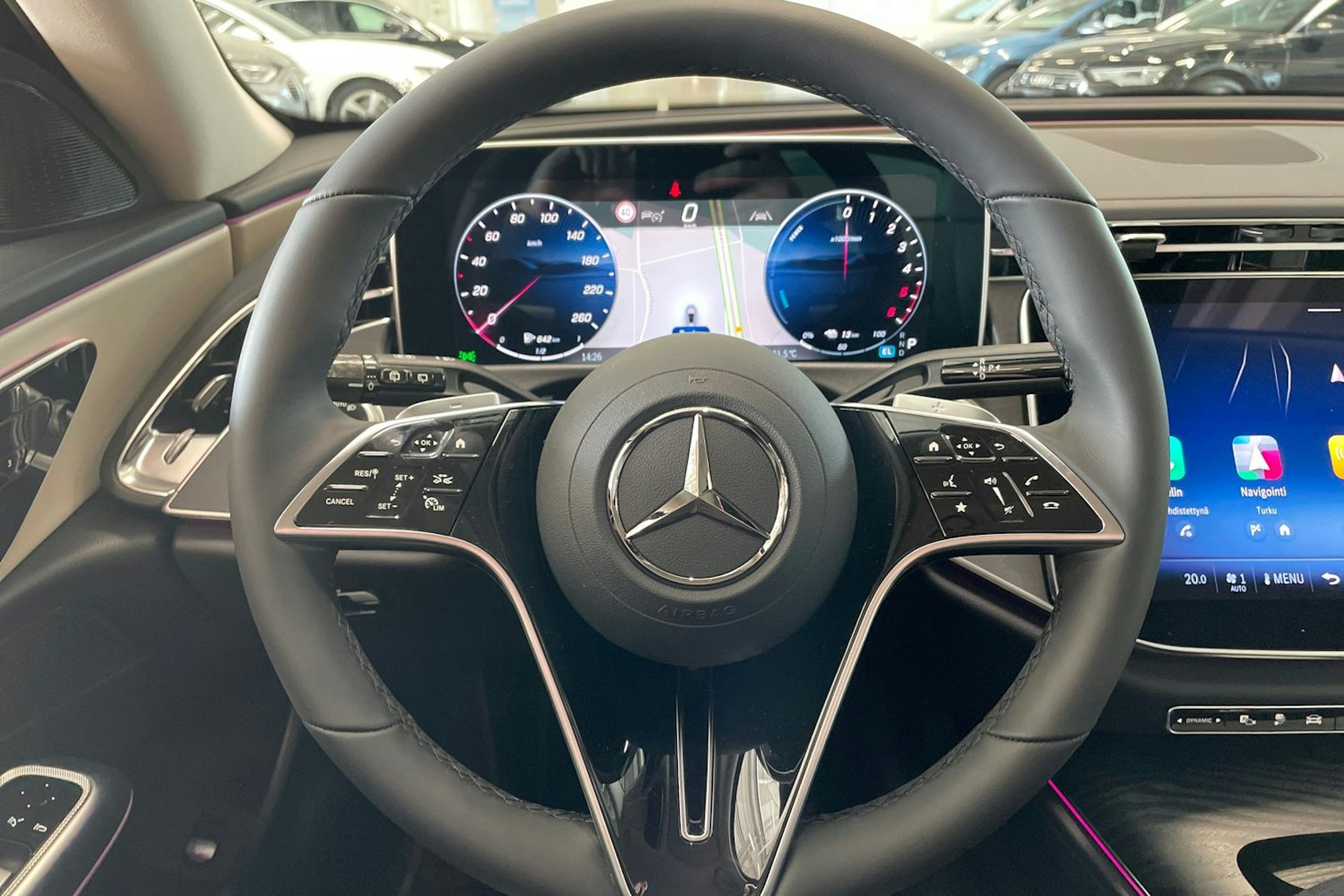 musta Mercedes-Benz E 2025 kuva 16.