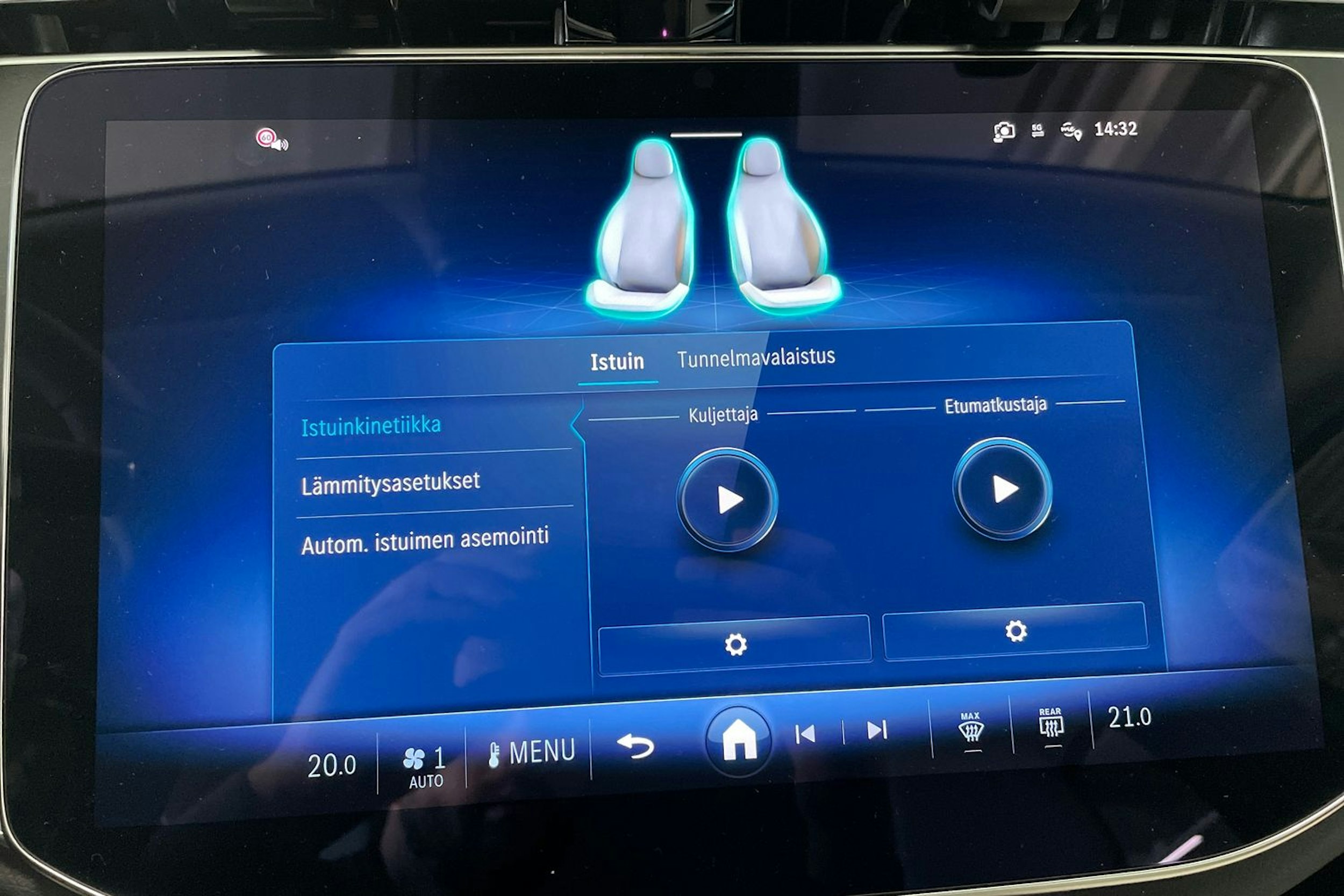 musta Mercedes-Benz E 2025 kuva 33.
