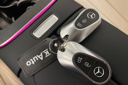 musta Mercedes-Benz E 2025 kuva 38.