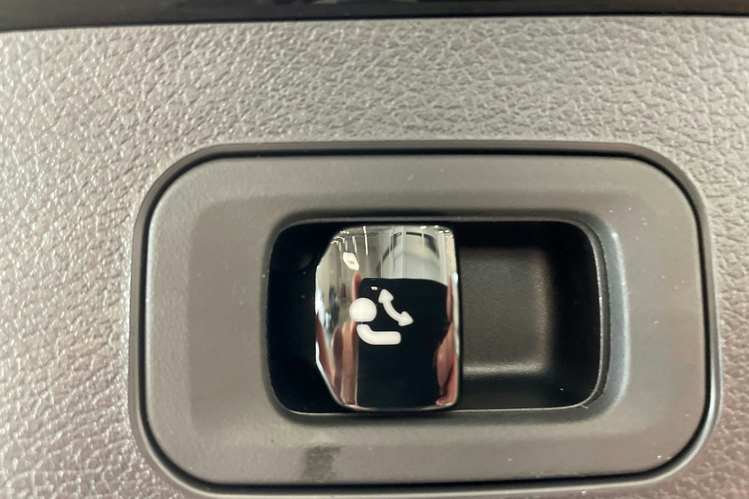 musta Mercedes-Benz E 2025 kuva 45.