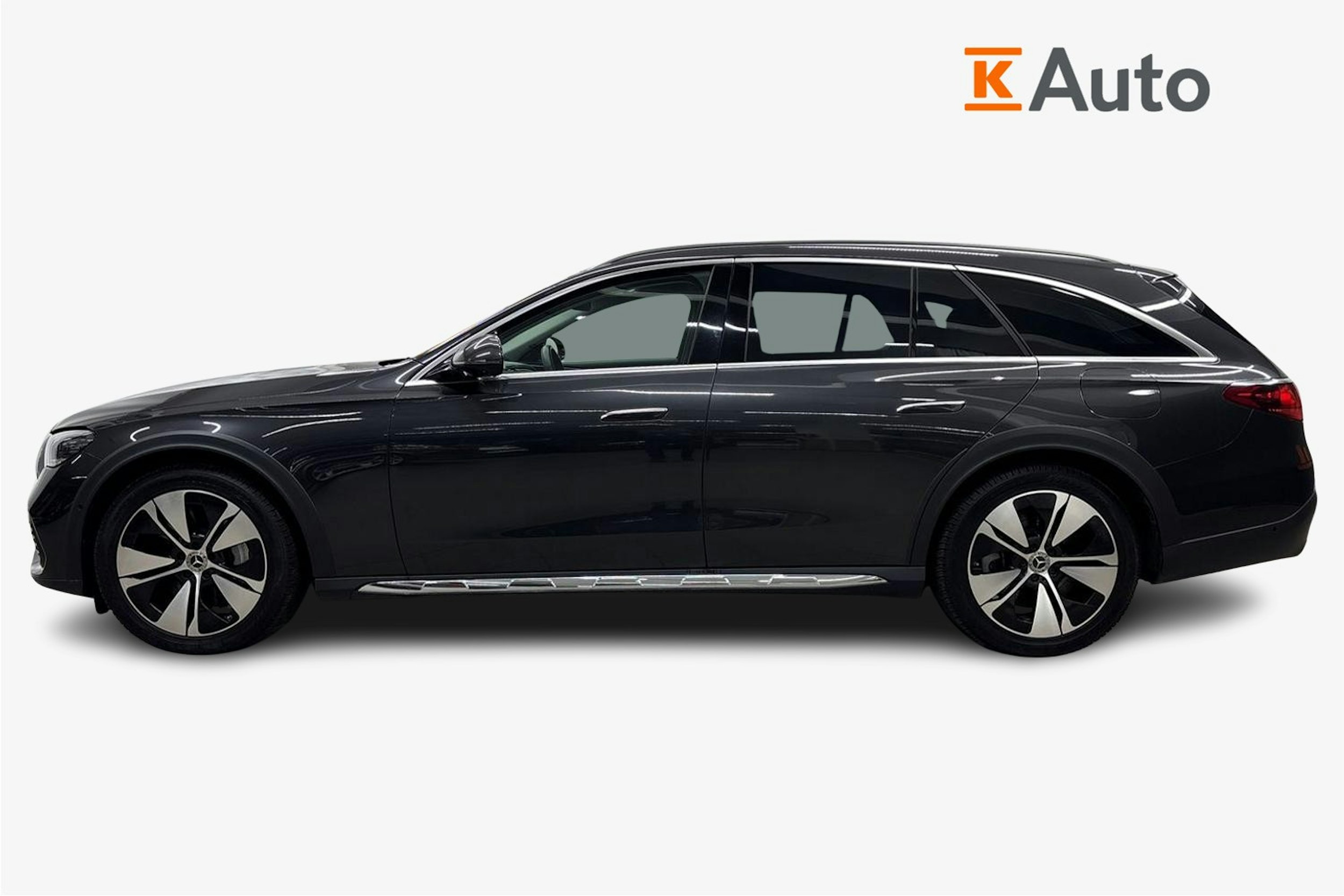 harmaa Mercedes-Benz E 2025 kuva 6.