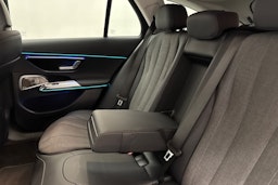 harmaa Mercedes-Benz E 2025 kuva 15.