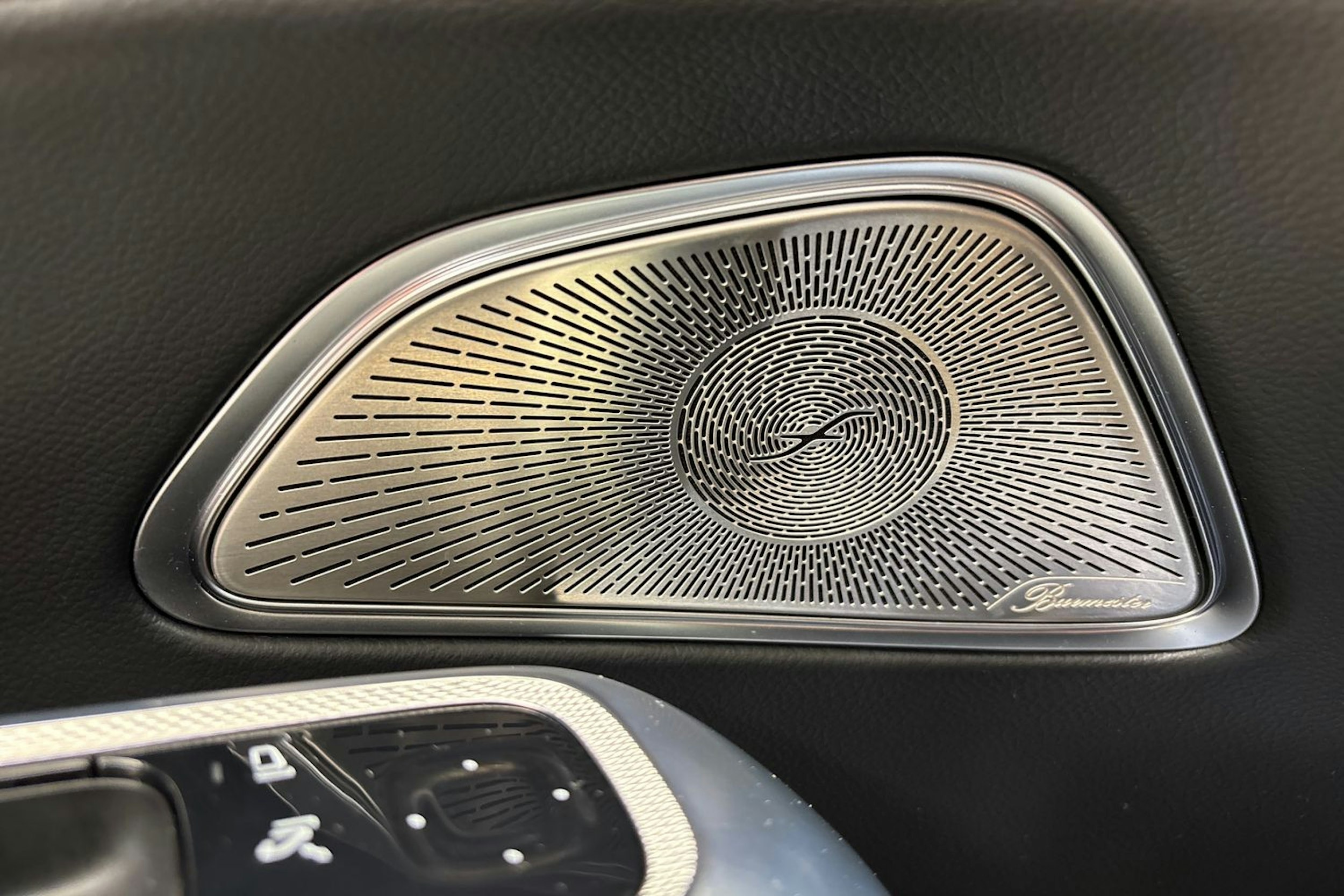 harmaa Mercedes-Benz E 2025 kuva 17.