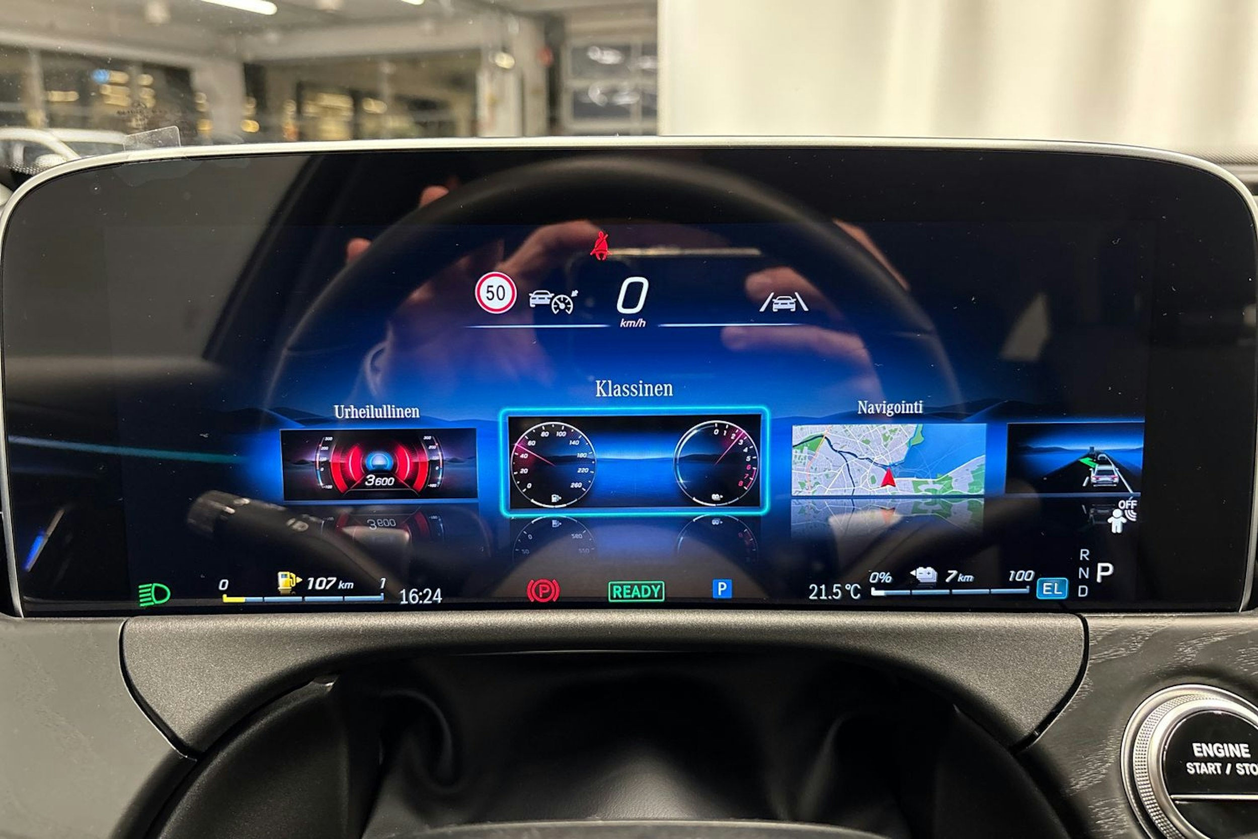 harmaa Mercedes-Benz E 2025 kuva 22.