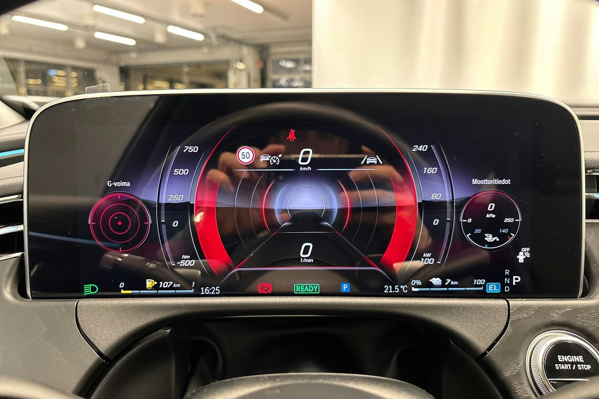 harmaa Mercedes-Benz E 2025 kuva 25.