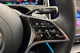 harmaa Mercedes-Benz E 2025 kuva 36.