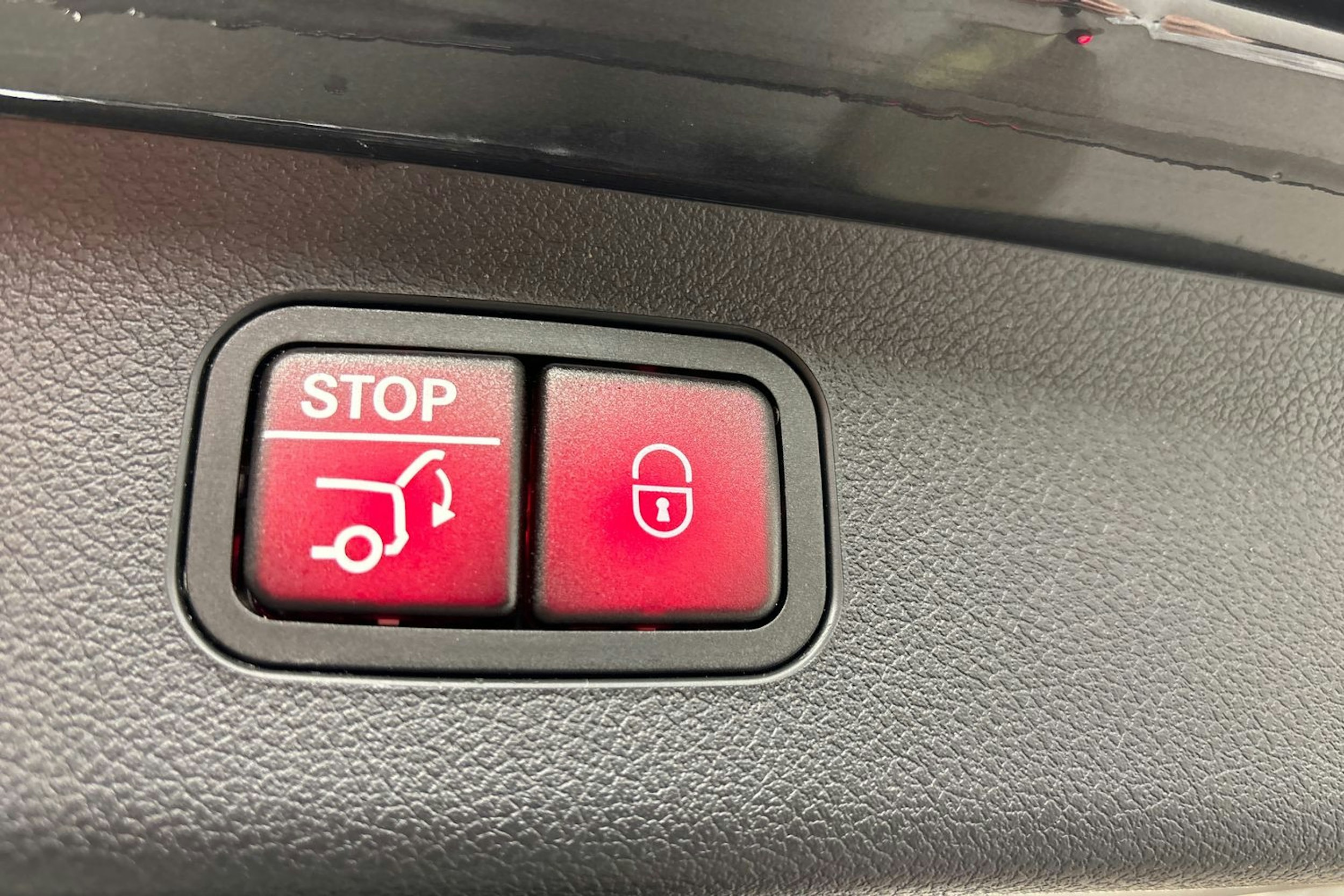 harmaa Mercedes-Benz E 2025 kuva 39.