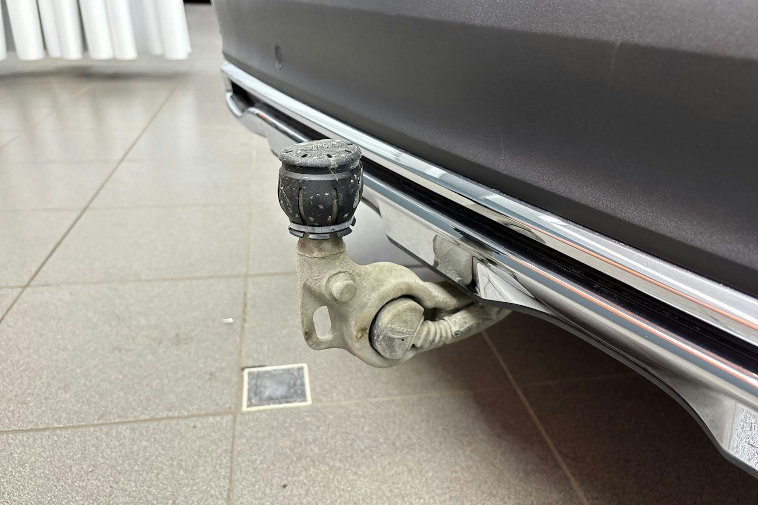 harmaa Mercedes-Benz E 2025 kuva 41.