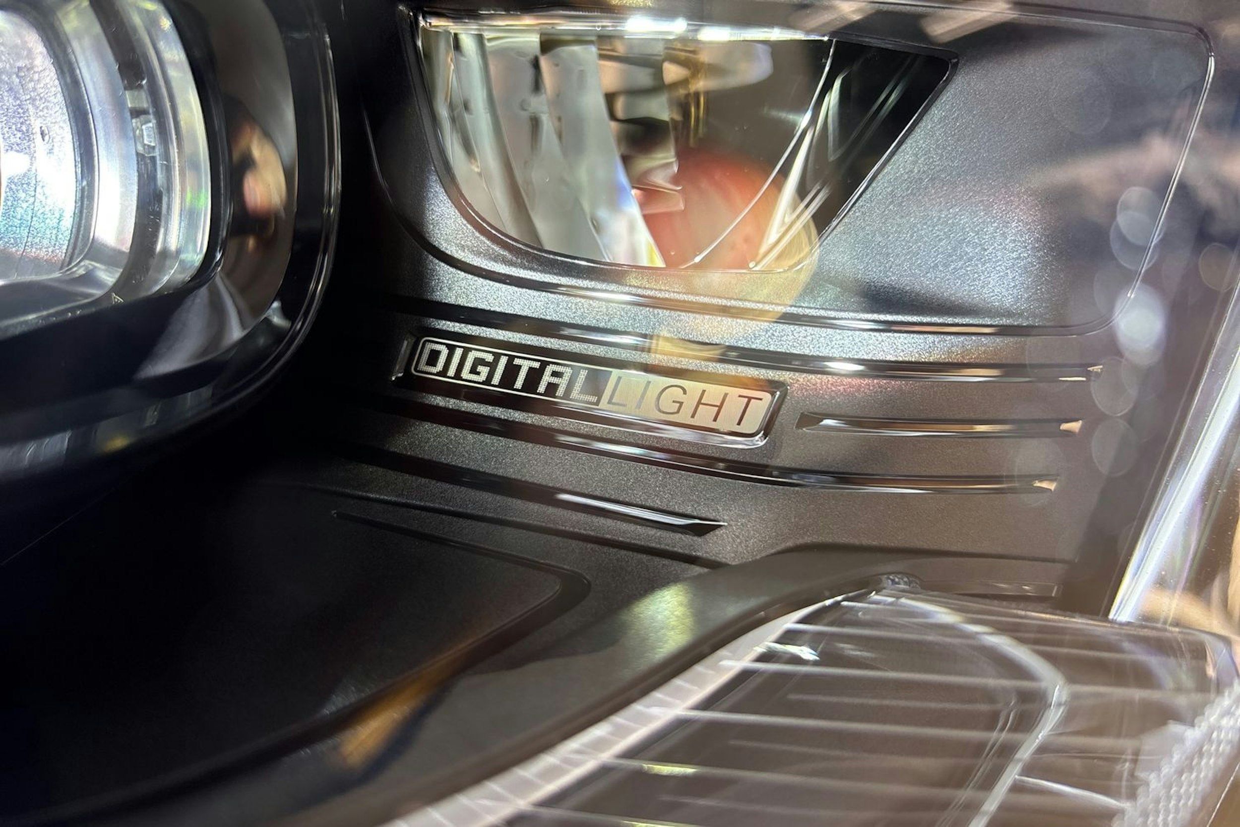 harmaa Mercedes-Benz E 2025 kuva 44.