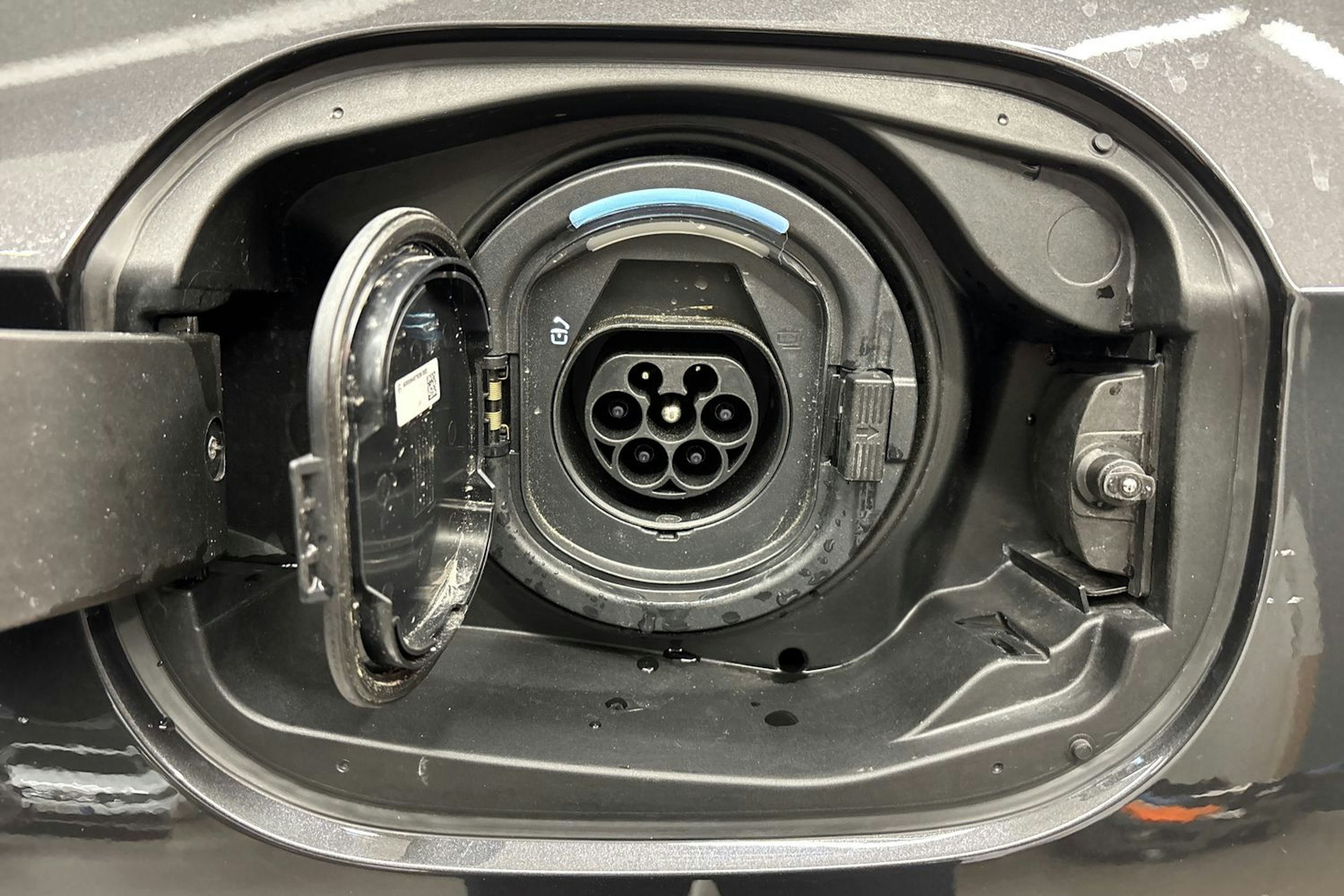 harmaa Mercedes-Benz E 2025 kuva 46.