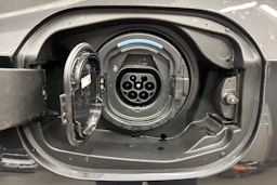 harmaa Mercedes-Benz E 2025 kuva 46.