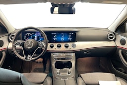 Harmaa Mercedes-Benz E 2021 kuva 9.