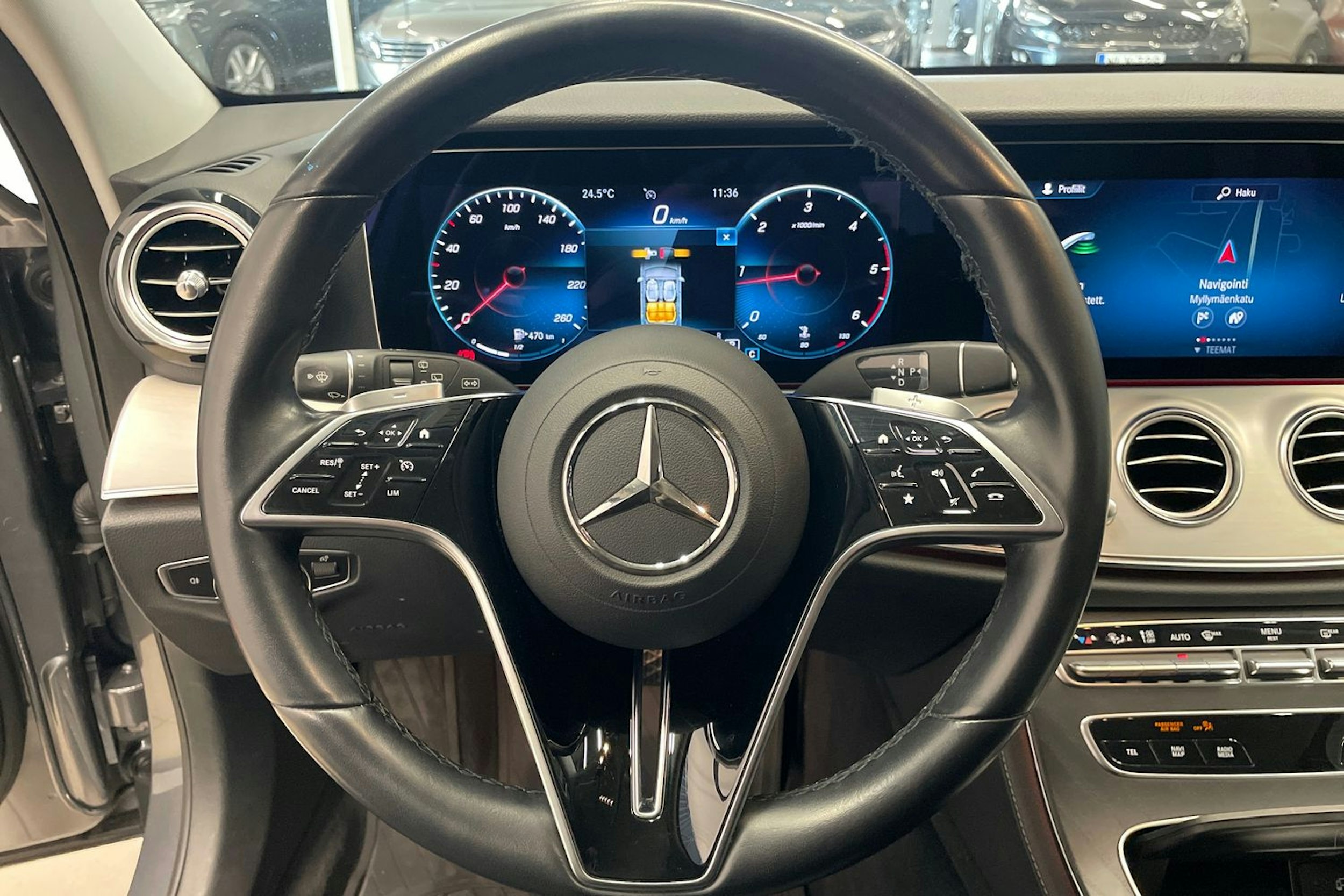 Harmaa Mercedes-Benz E 2021 kuva 14.