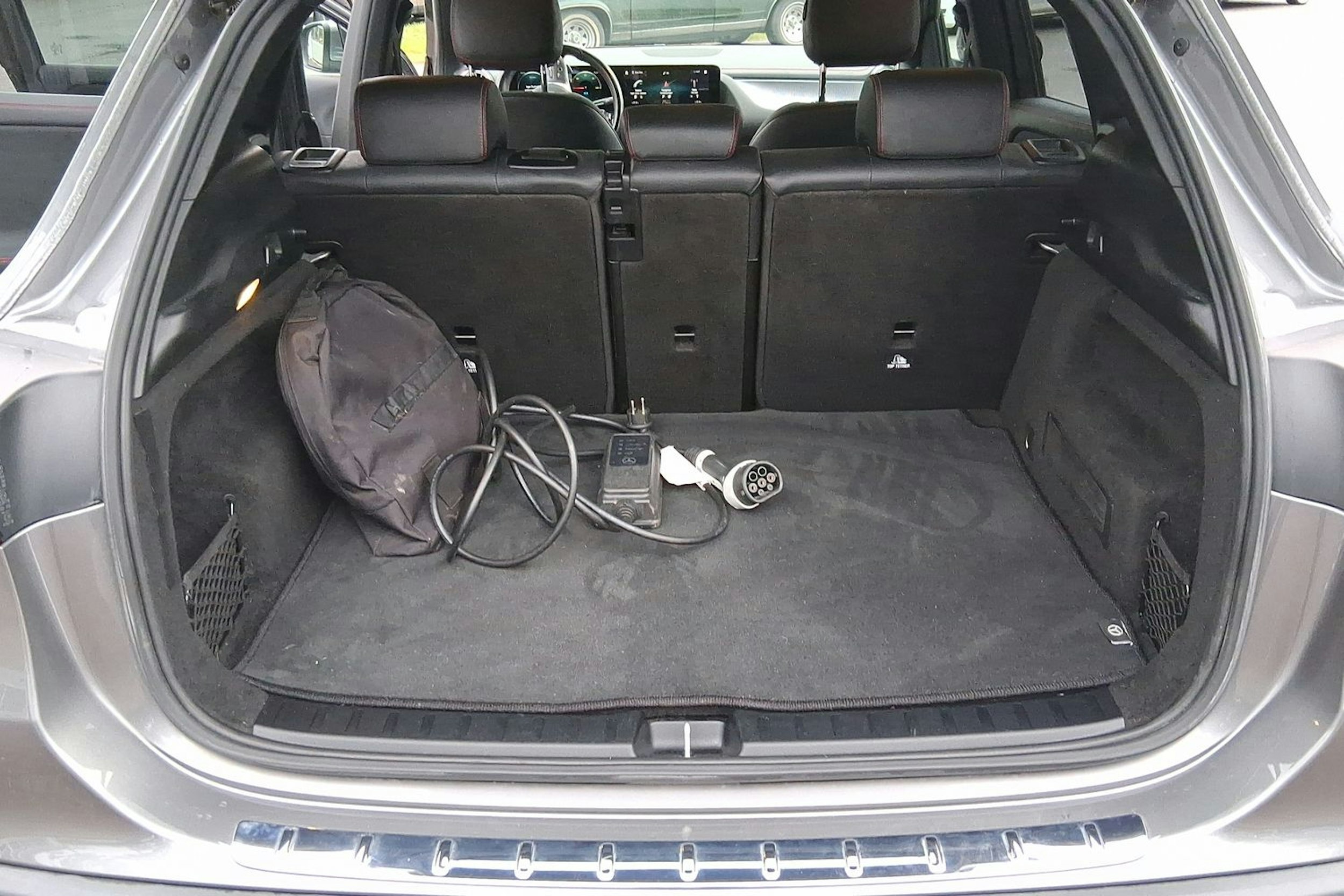 harmaa Mercedes-Benz EQA 2021 kuva 11.