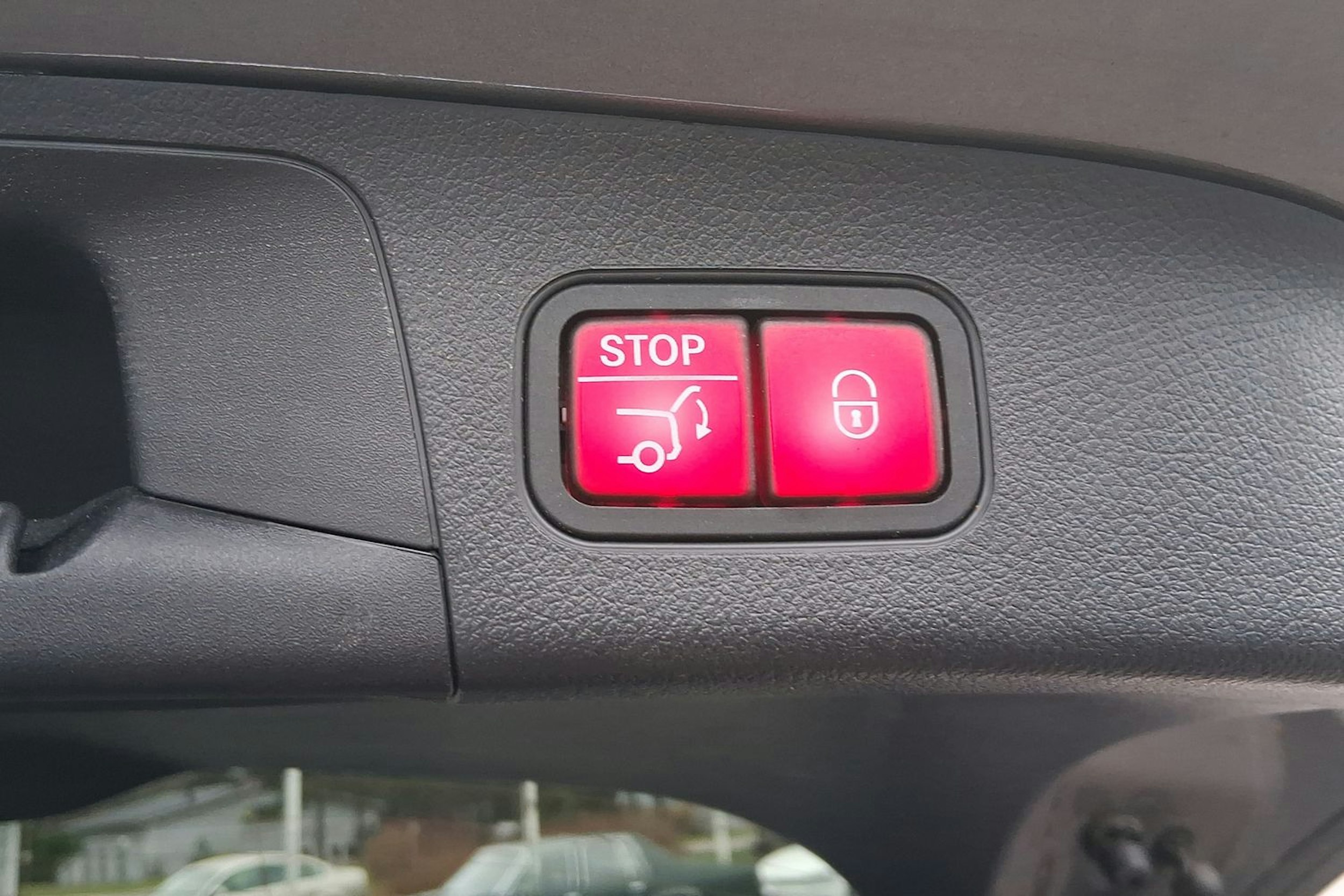 harmaa Mercedes-Benz EQA 2021 kuva 12.