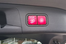 harmaa Mercedes-Benz EQA 2021 kuva 12.