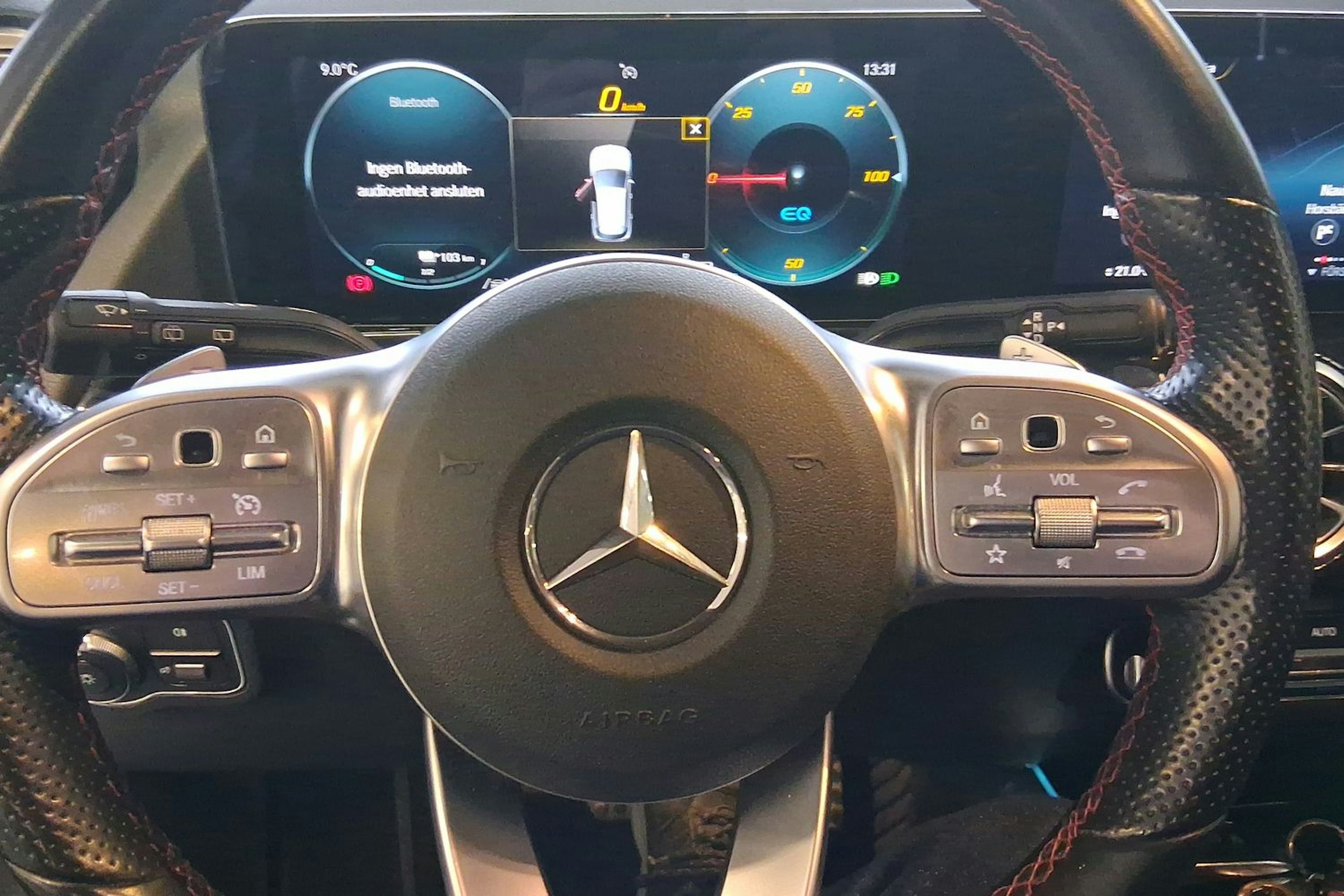 harmaa Mercedes-Benz EQA 2021 kuva 13.