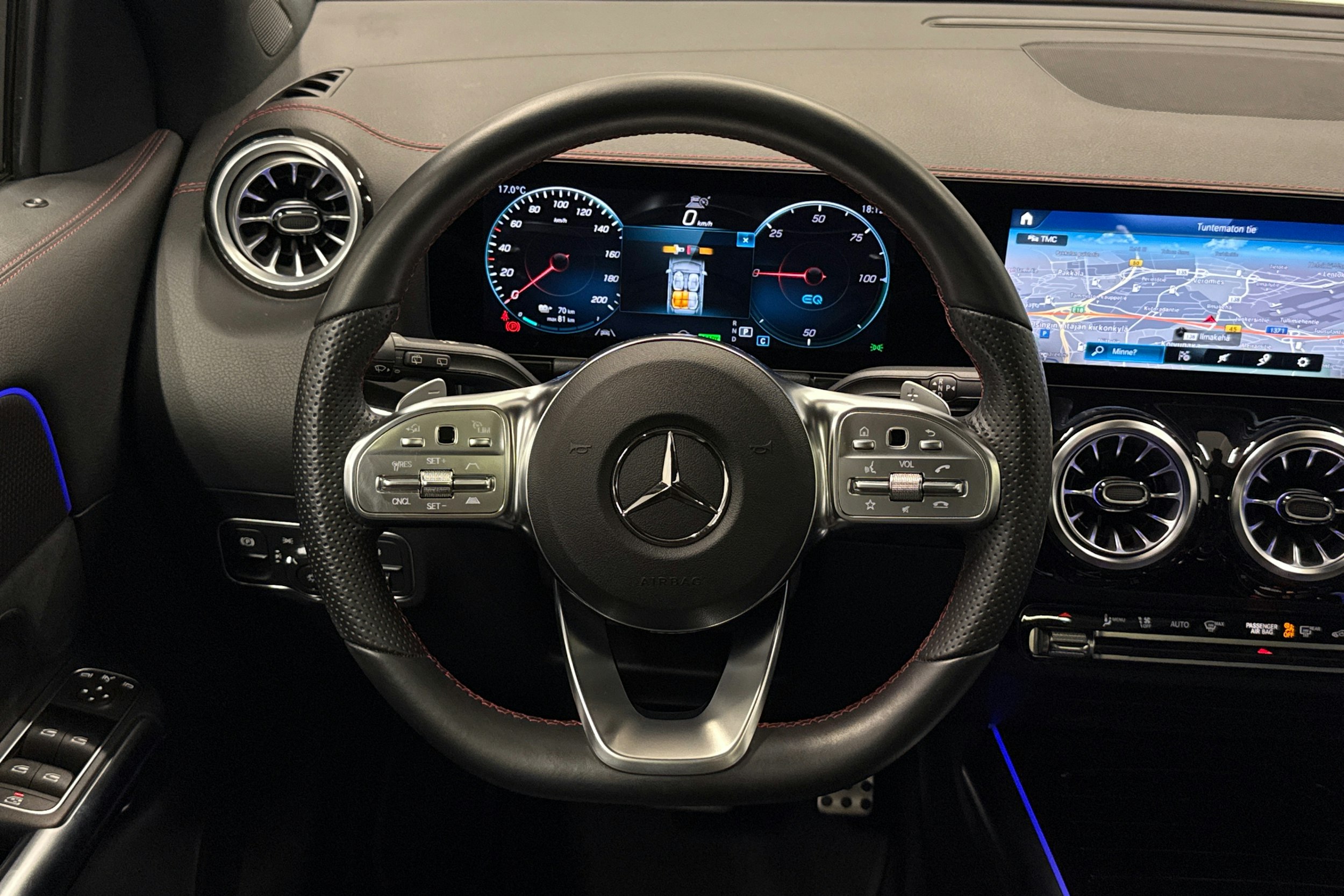 valkoinen Mercedes-Benz EQA 2022 kuva 9.