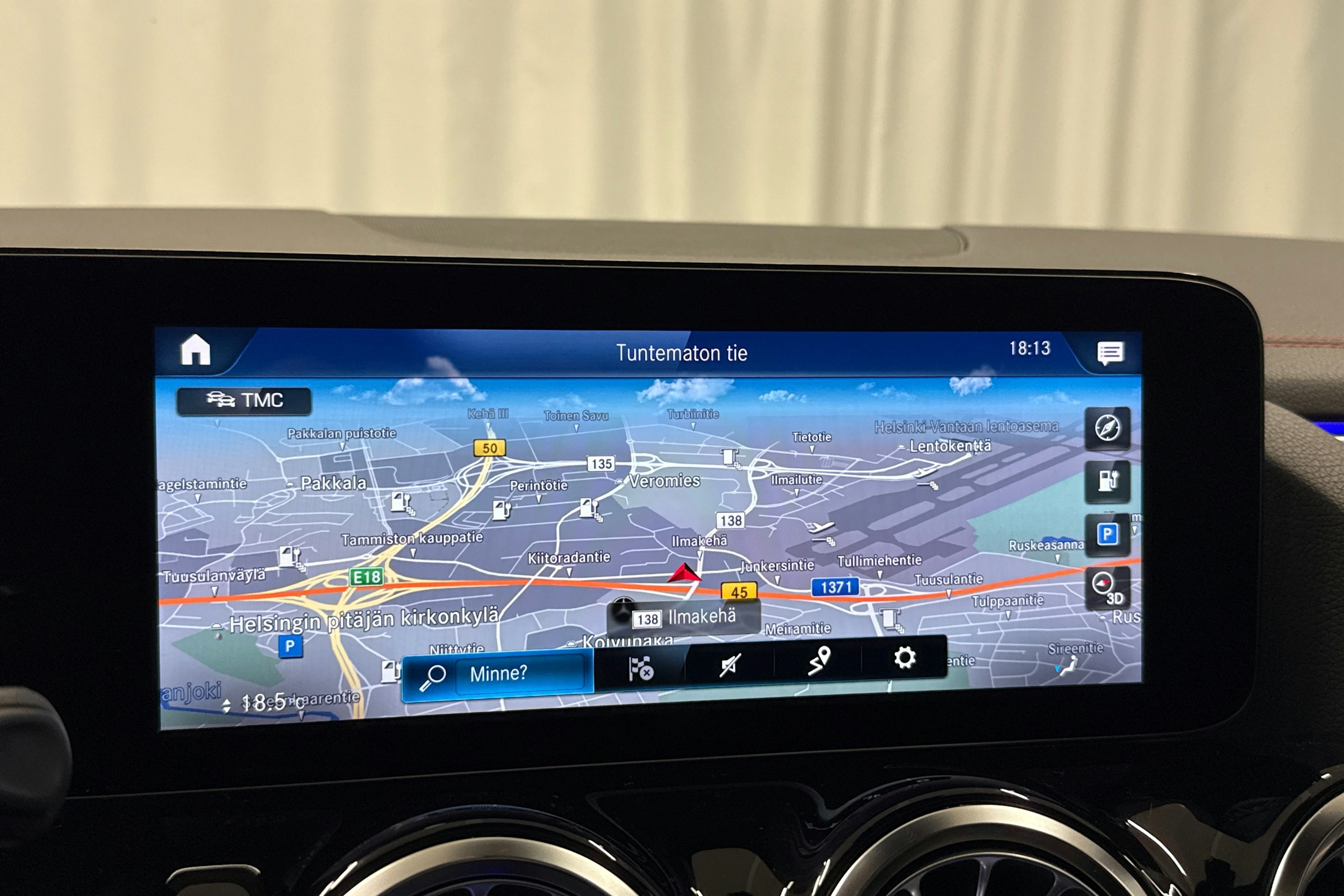 valkoinen Mercedes-Benz EQA 2022 kuva 13.