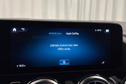 valkoinen Mercedes-Benz EQA 2022 kuva 14.
