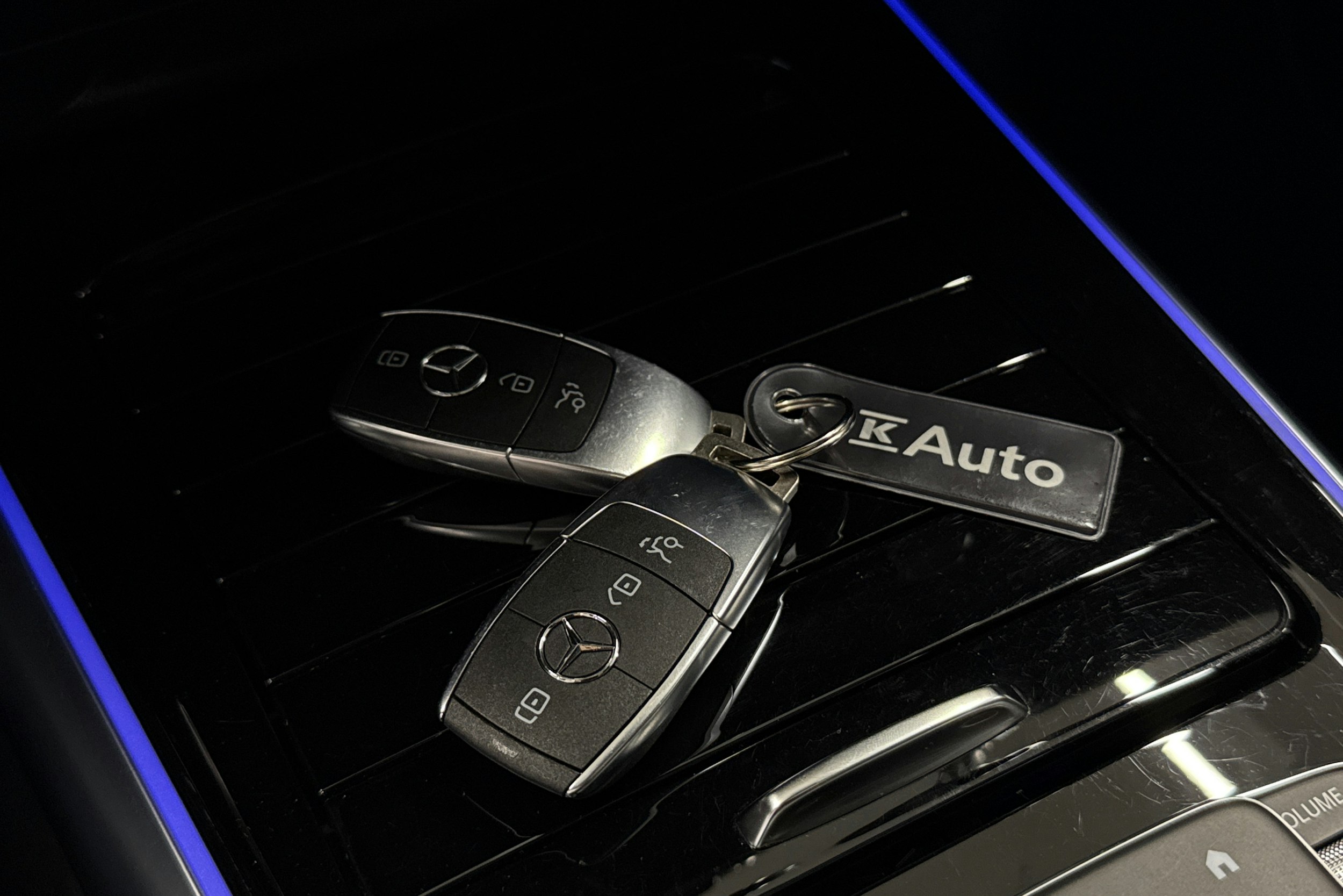 valkoinen Mercedes-Benz EQA 2022 kuva 30.