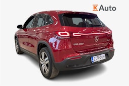 punainen Mercedes-Benz EQA 2022 kuva 2.