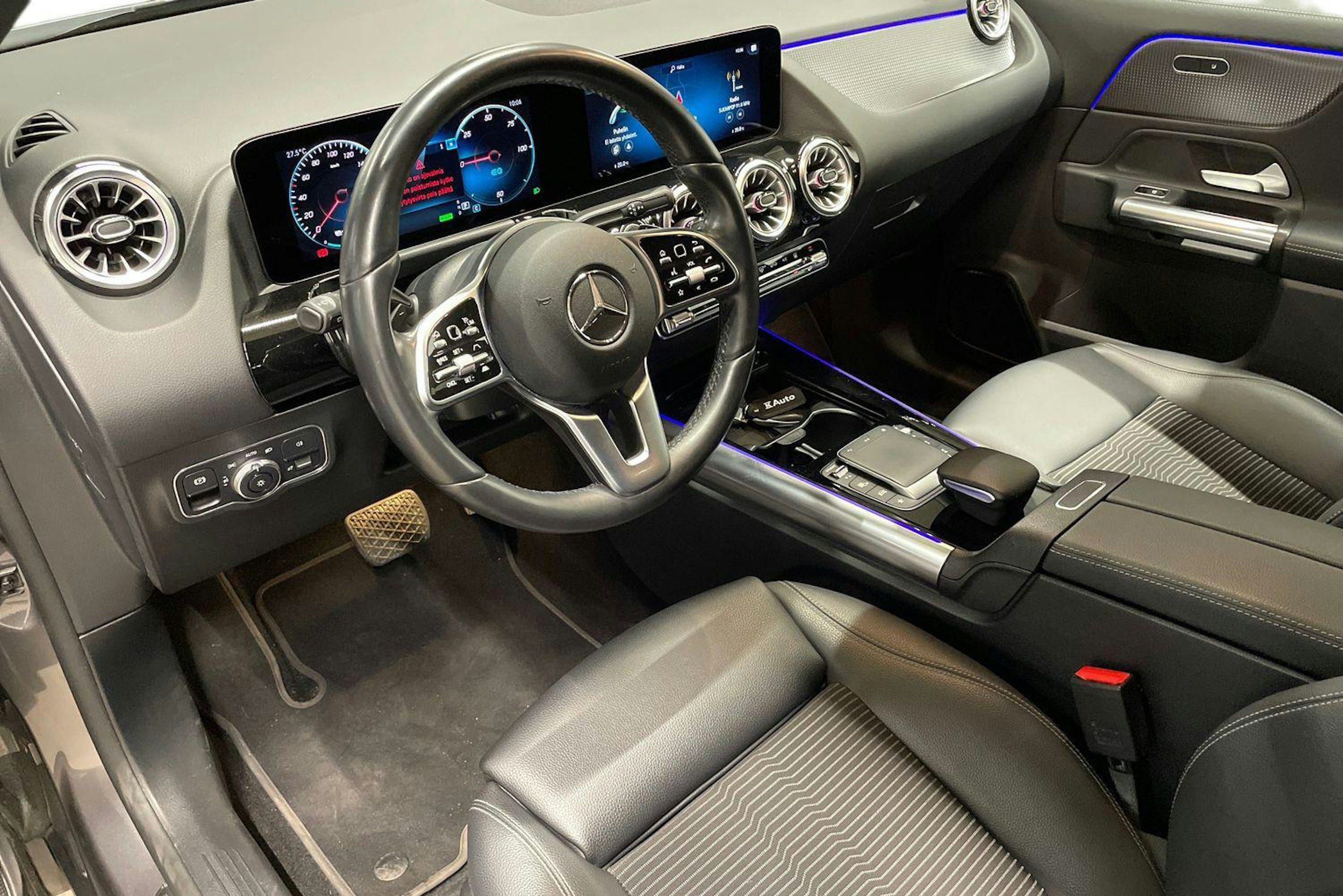 harmaa Mercedes-Benz EQA 2022 kuva 7.
