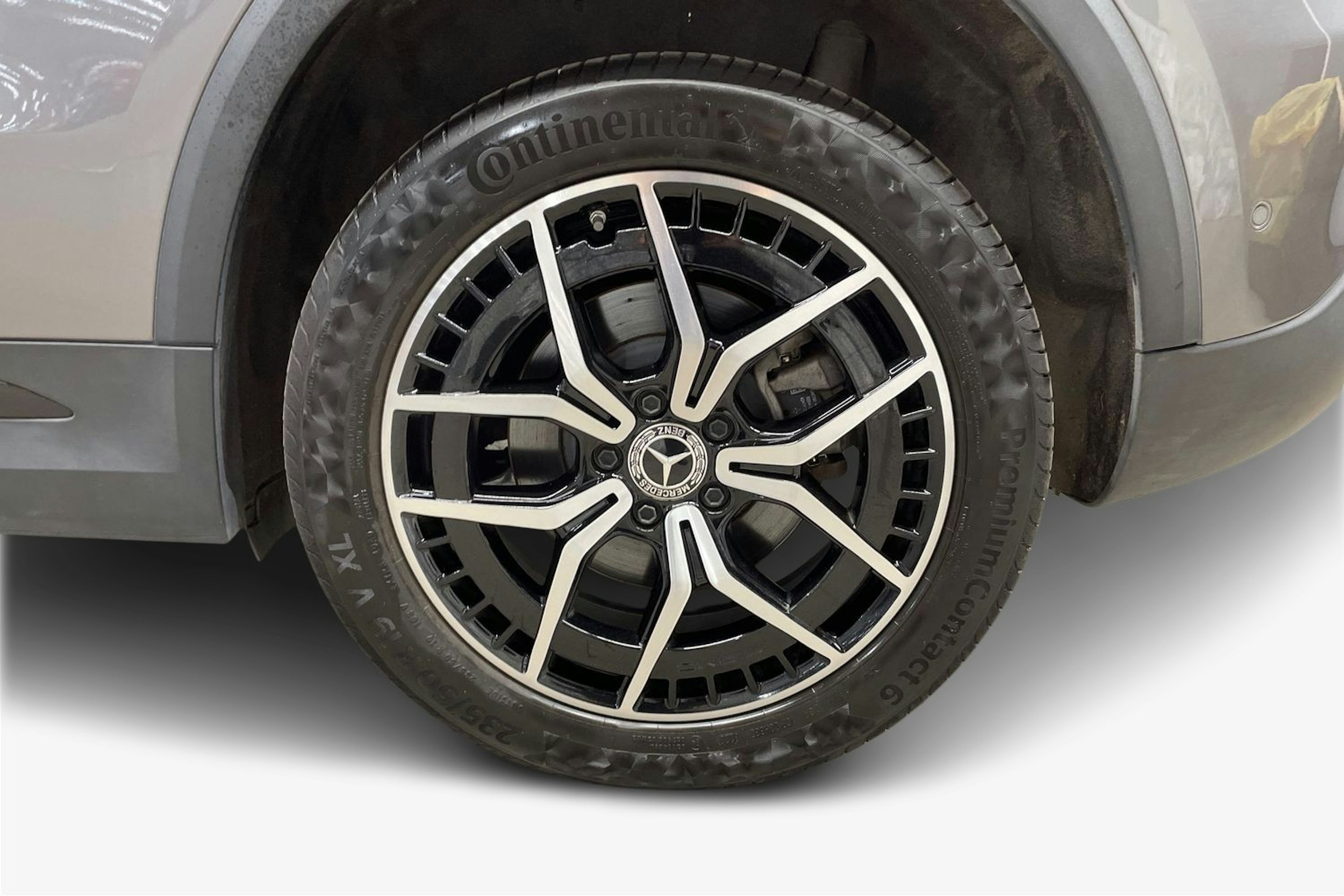 harmaa Mercedes-Benz EQA 2022 kuva 11.