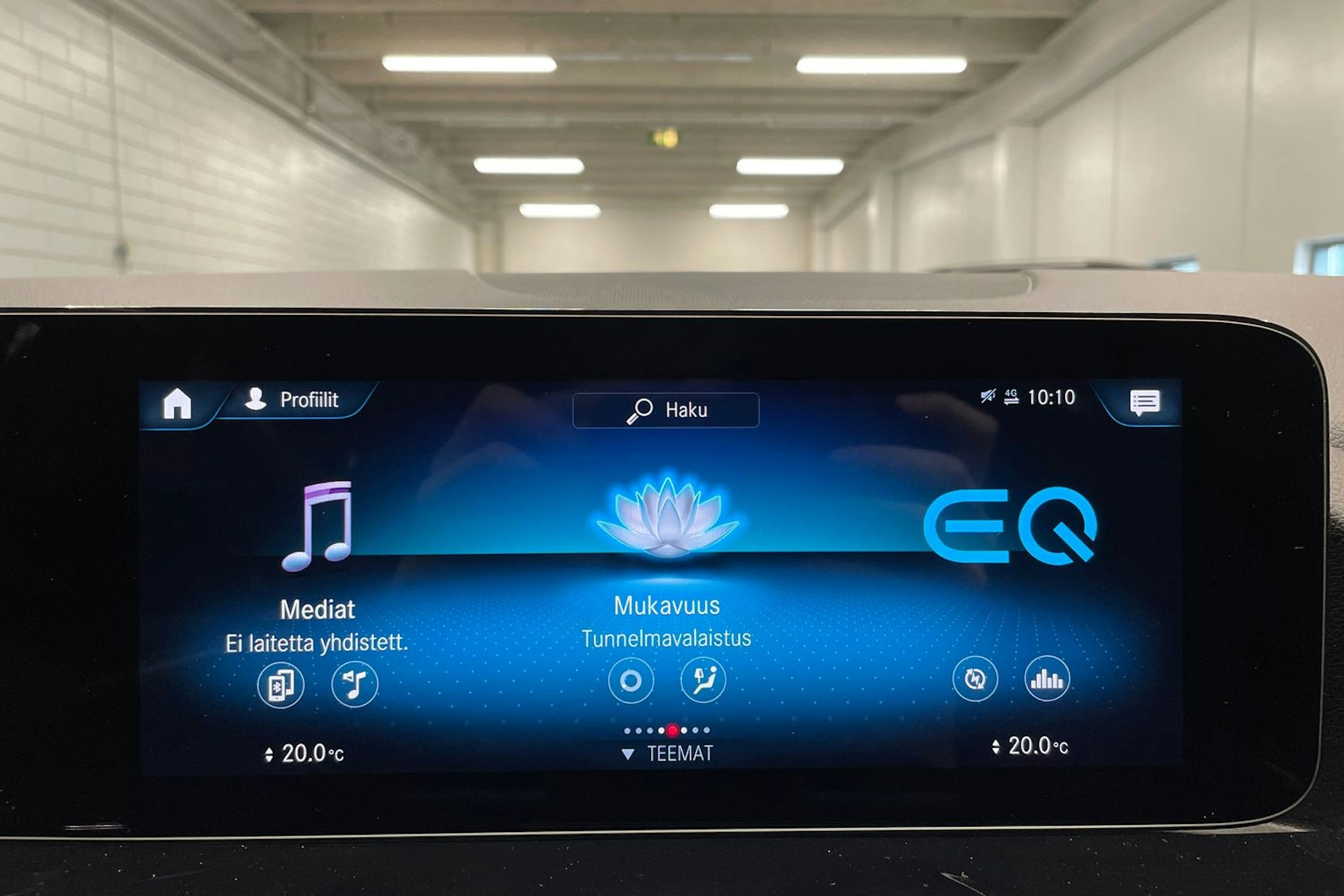 harmaa Mercedes-Benz EQA 2022 kuva 18.