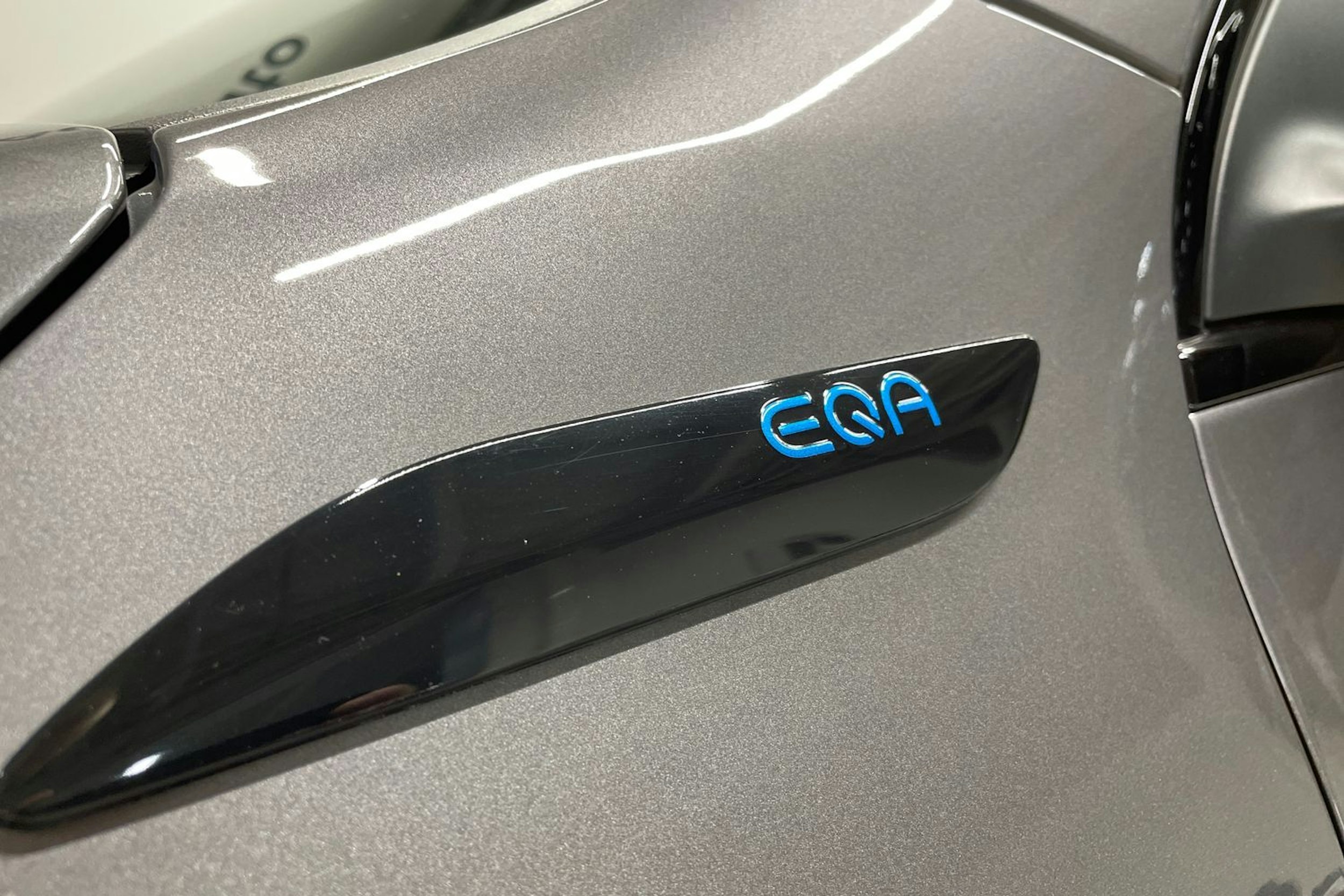 harmaa Mercedes-Benz EQA 2022 kuva 35.
