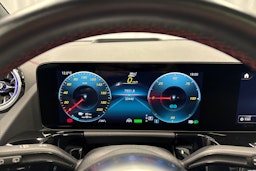 musta Mercedes-Benz EQA 2022 kuva 13.