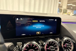 musta Mercedes-Benz EQA 2022 kuva 21.