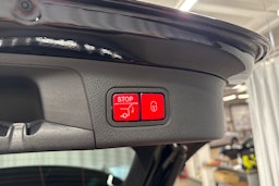 musta Mercedes-Benz EQA 2022 kuva 33.