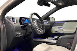 valkoinen Mercedes-Benz EQA 2022 kuva 7.